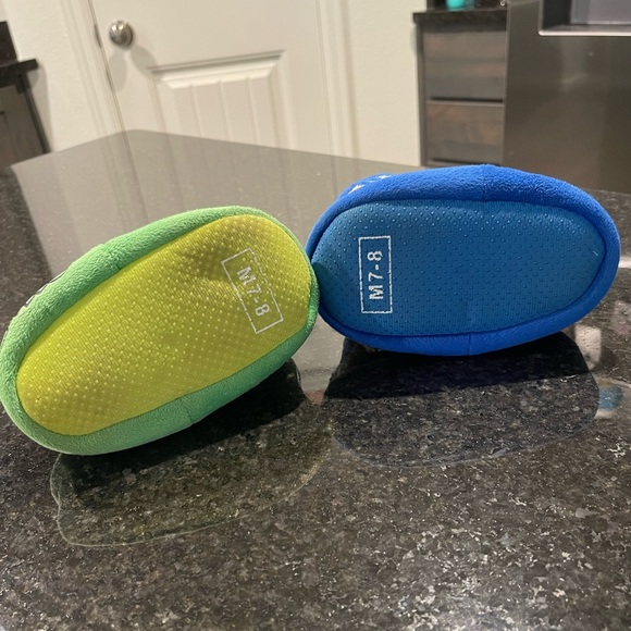 PJ Masks cat boy and gekko bedroom slippers, Toddler size Medium 7-8 - Picture 5 of 5